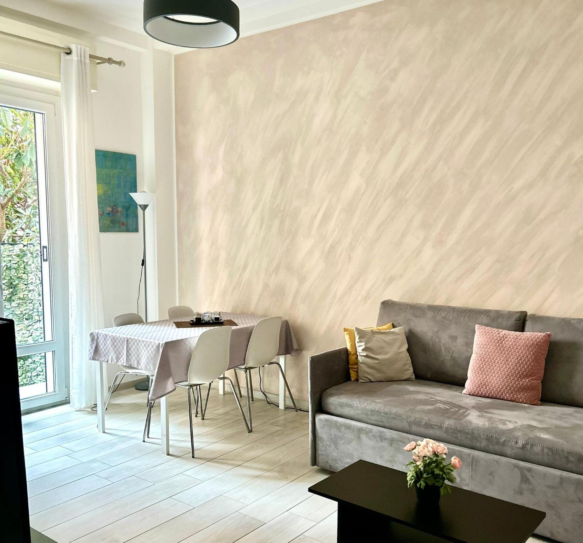 Lovely 2 Room Apartment With Small Garden Milano Exterior foto