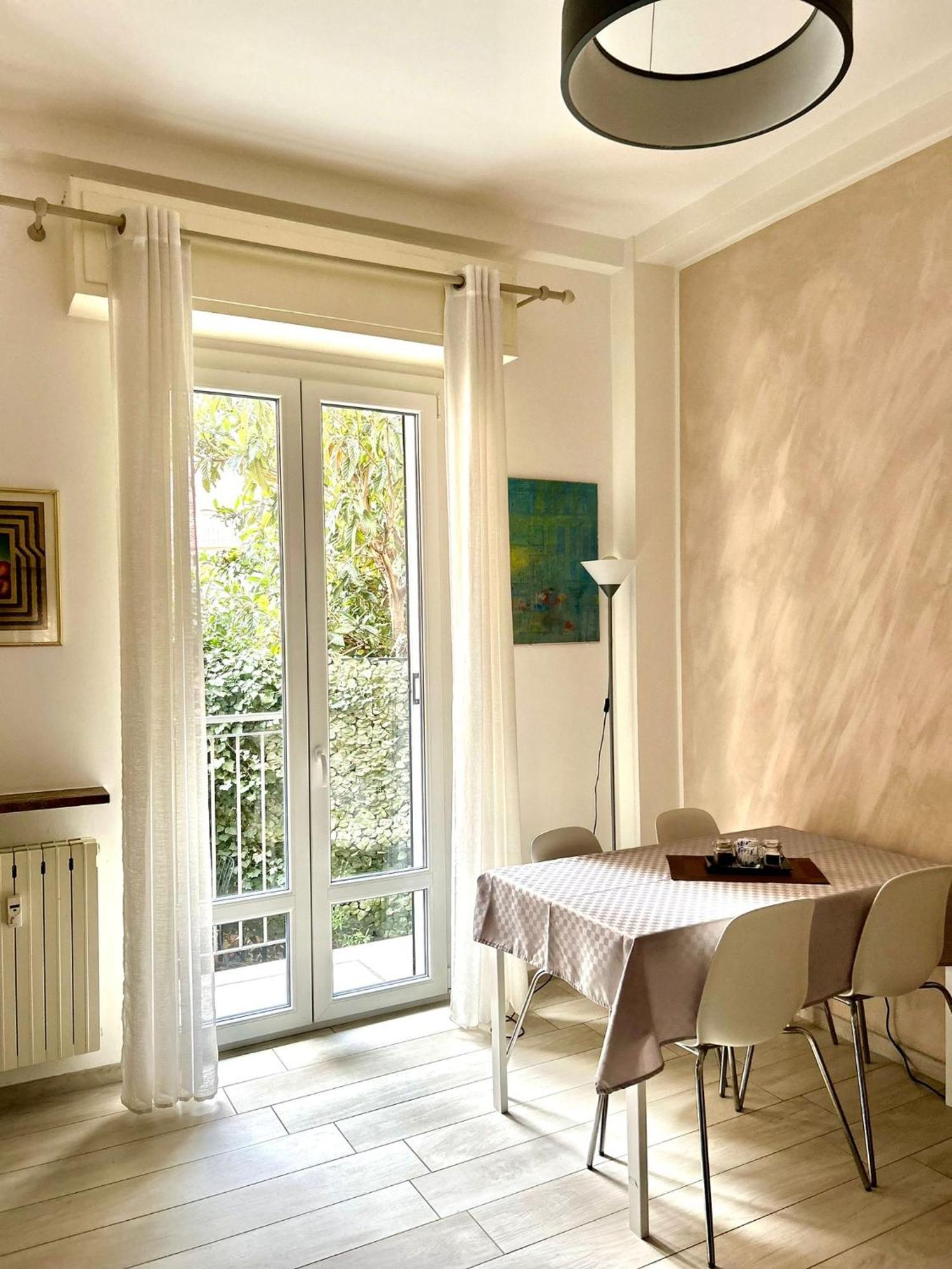 Lovely 2 Room Apartment With Small Garden Milano Exterior foto